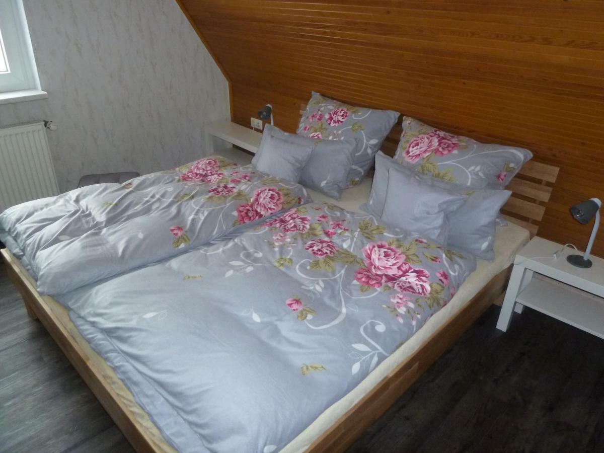 Im Gelben Haus Appartement Brotterode Buitenkant foto